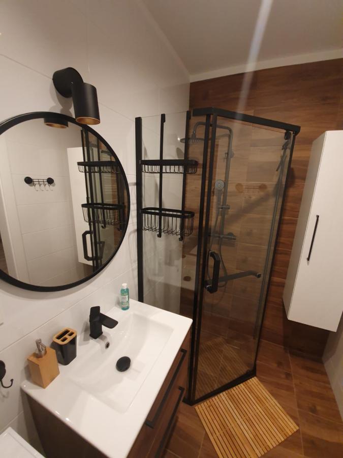 Apartament Number One Nova Wozownia Lešno Exteriér fotografie